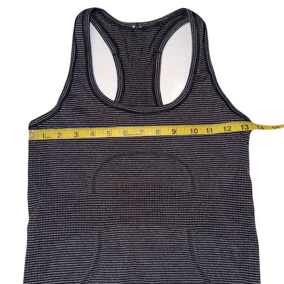Lululemon Run: Swiftly Tech Racerback
Black / Grey Sz 4 - Picture 3 of 6